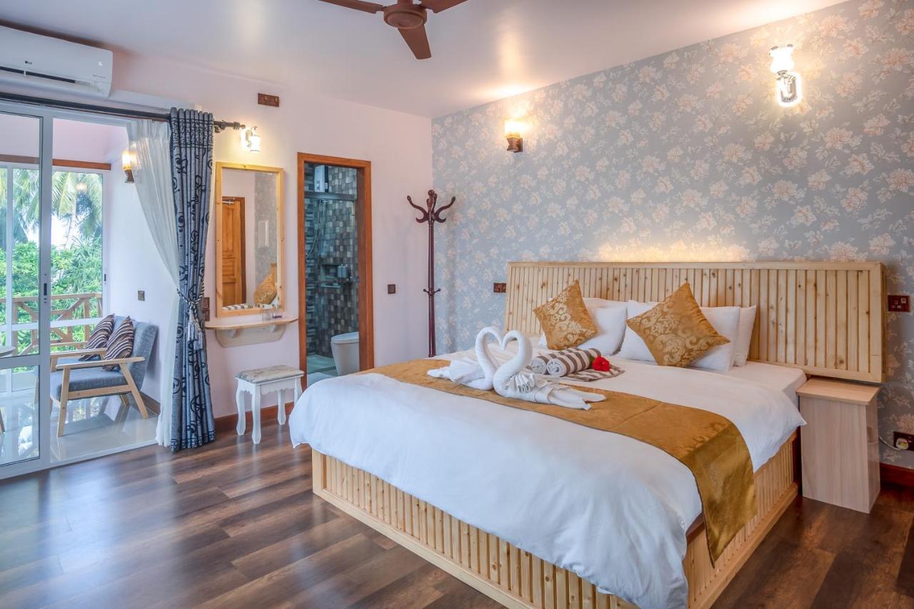 أوكولهاس Ostrov Villa المظهر الخارجي الصورة